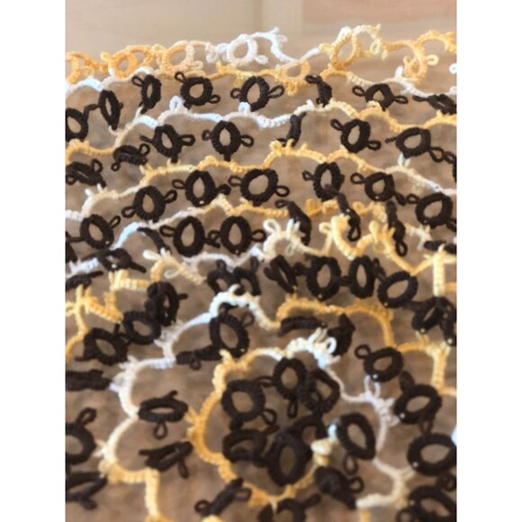 LOT of 6 VTG  Handmade crochet doilies. - Picture 7 of 16